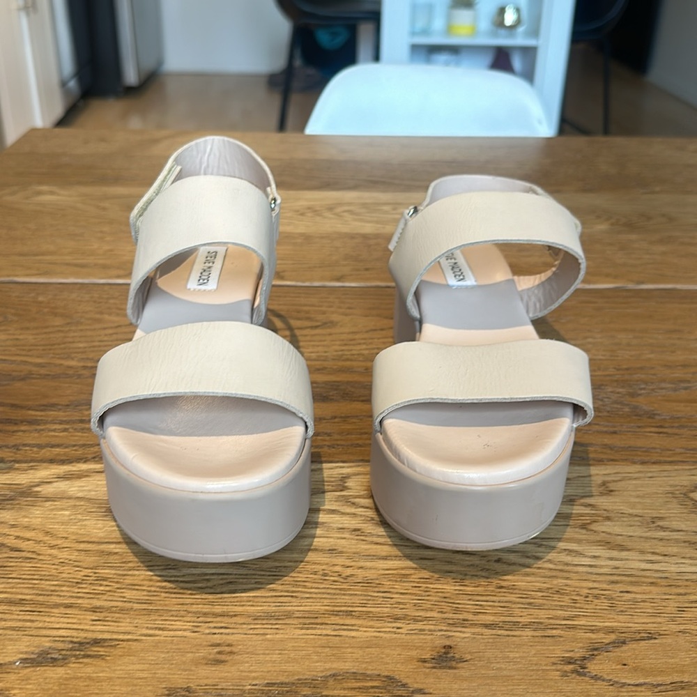 Steve Madden Platform Sandals - Picture 4 of 5